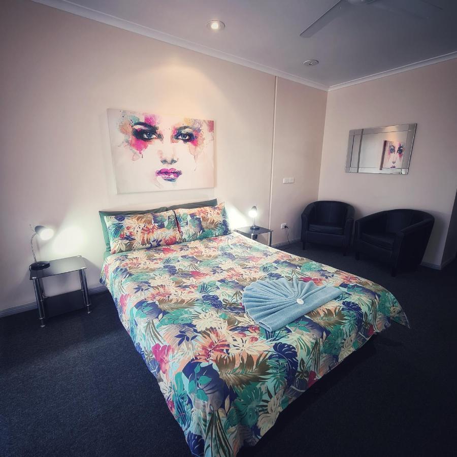 Wentworth Central Motor Inn מראה חיצוני תמונה