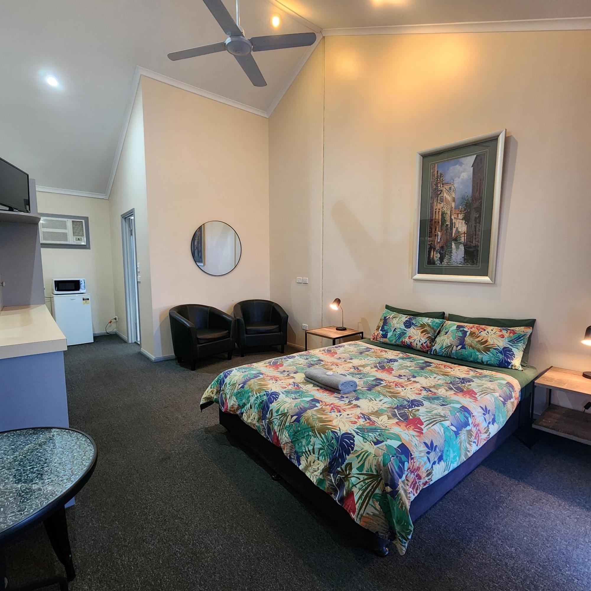 Wentworth Central Motor Inn מראה חיצוני תמונה