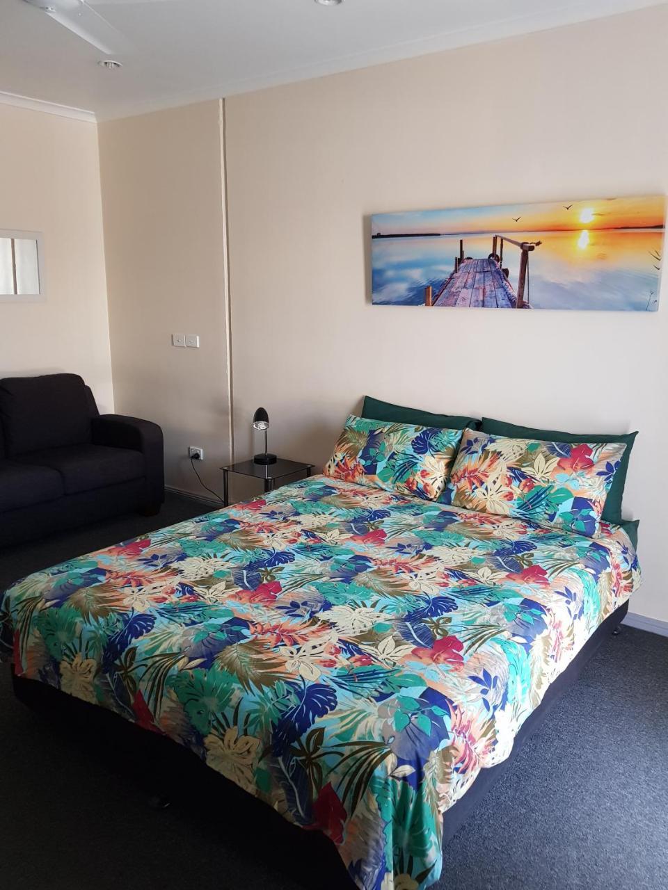 Wentworth Central Motor Inn מראה חיצוני תמונה