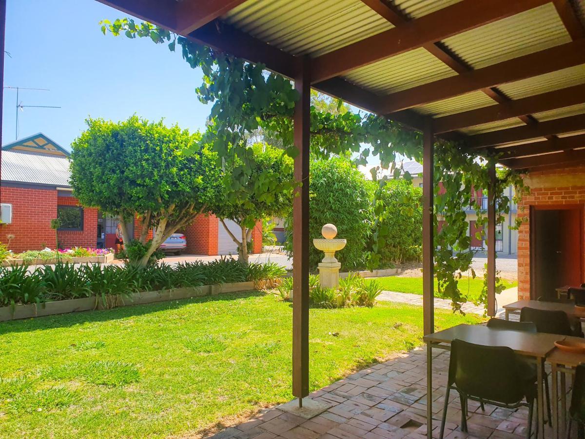 Wentworth Central Motor Inn מראה חיצוני תמונה